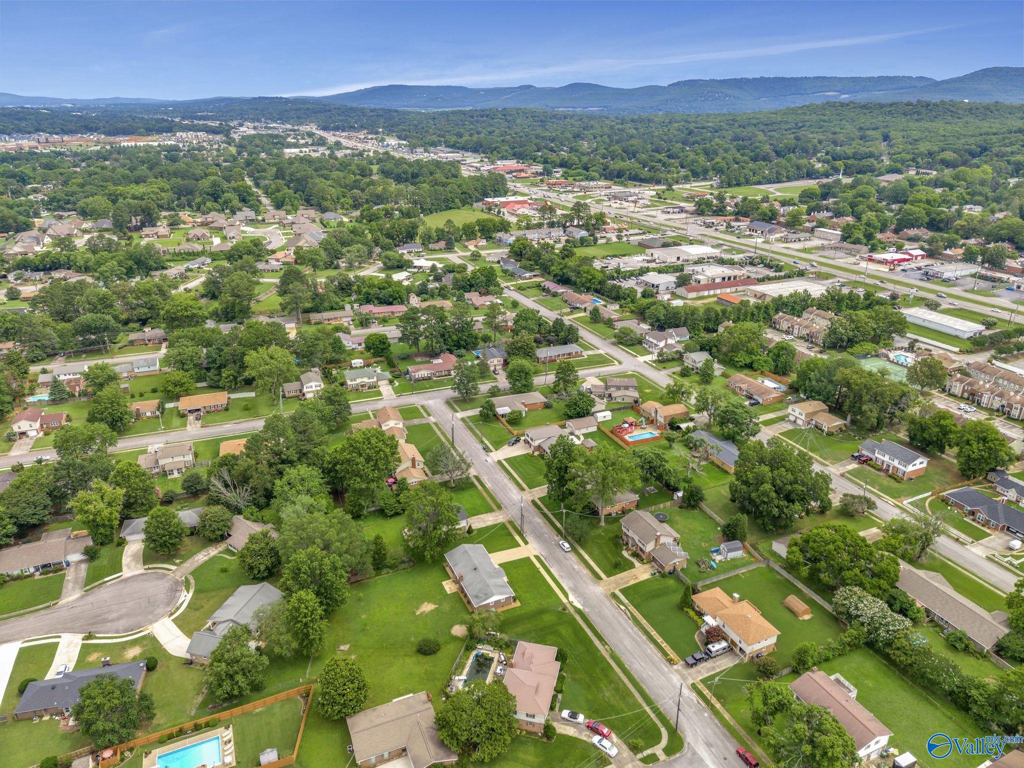 Huntsville, Alabama 35803, United States, 3 Bedrooms Bedrooms, ,2 BathroomsBathrooms,Residential,Active,158271