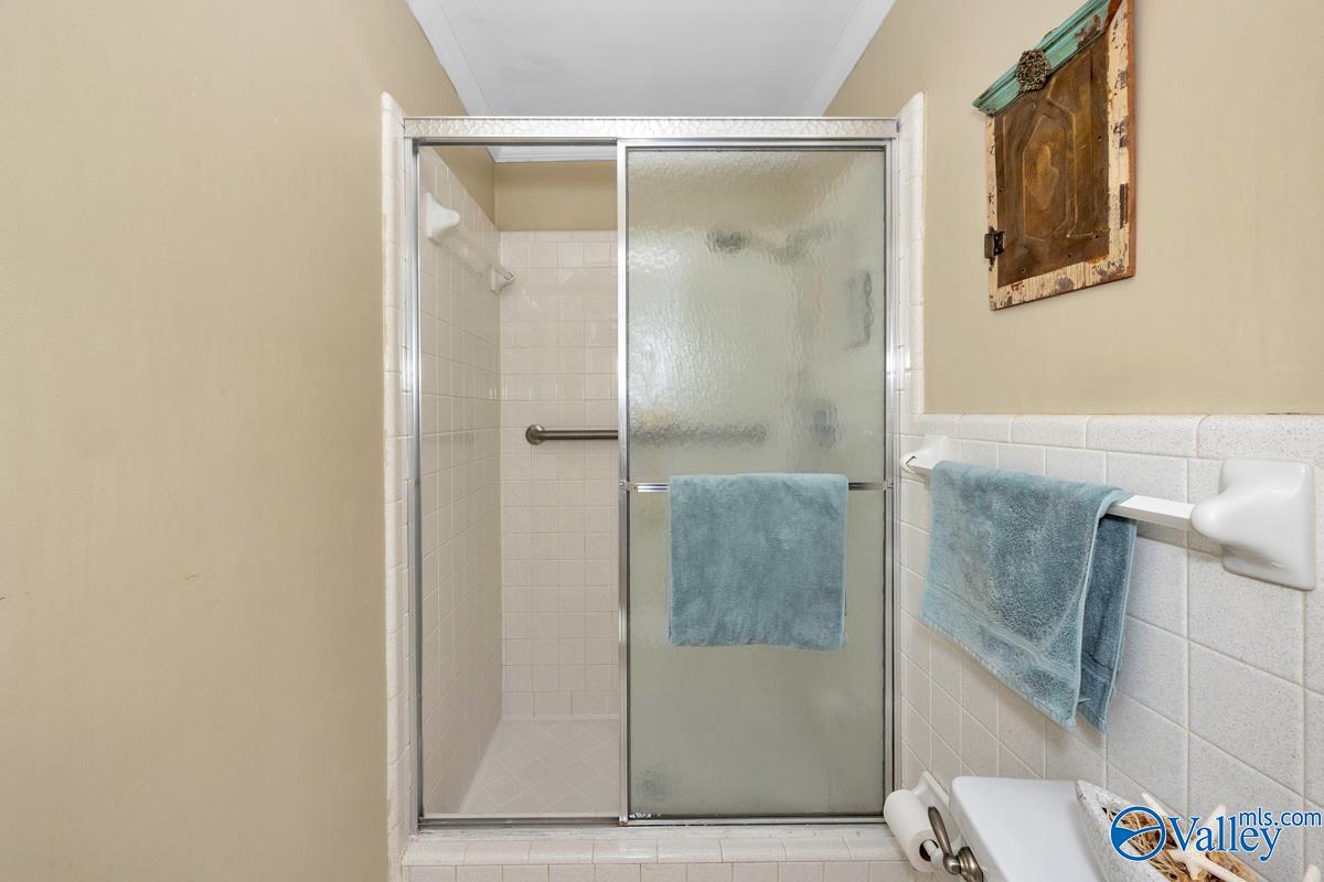 Huntsville, Alabama 35803, United States, 3 Bedrooms Bedrooms, ,2 BathroomsBathrooms,Residential,Active,158271