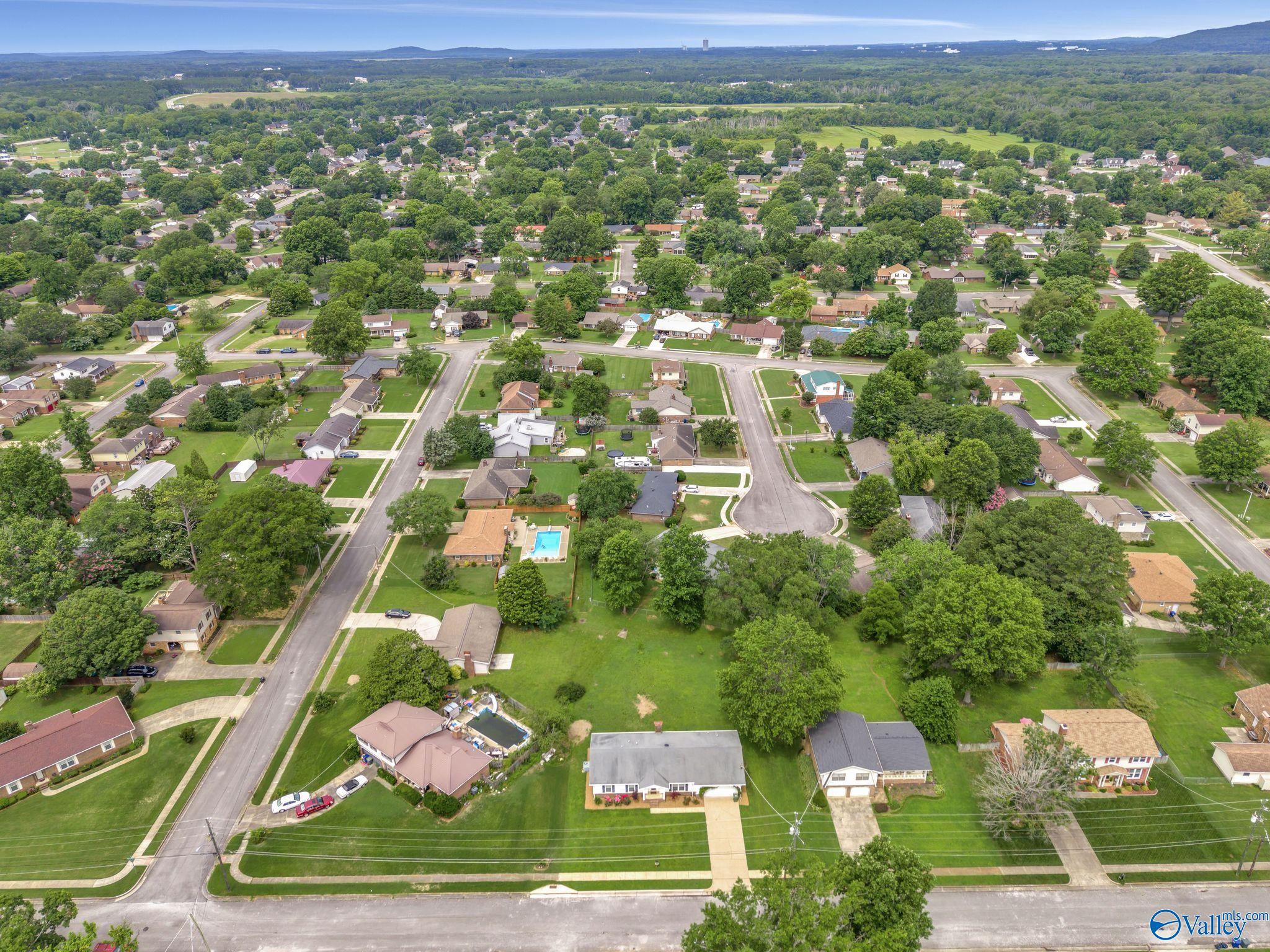 Huntsville, Alabama 35803, United States, 3 Bedrooms Bedrooms, ,2 BathroomsBathrooms,Residential,Active,158271