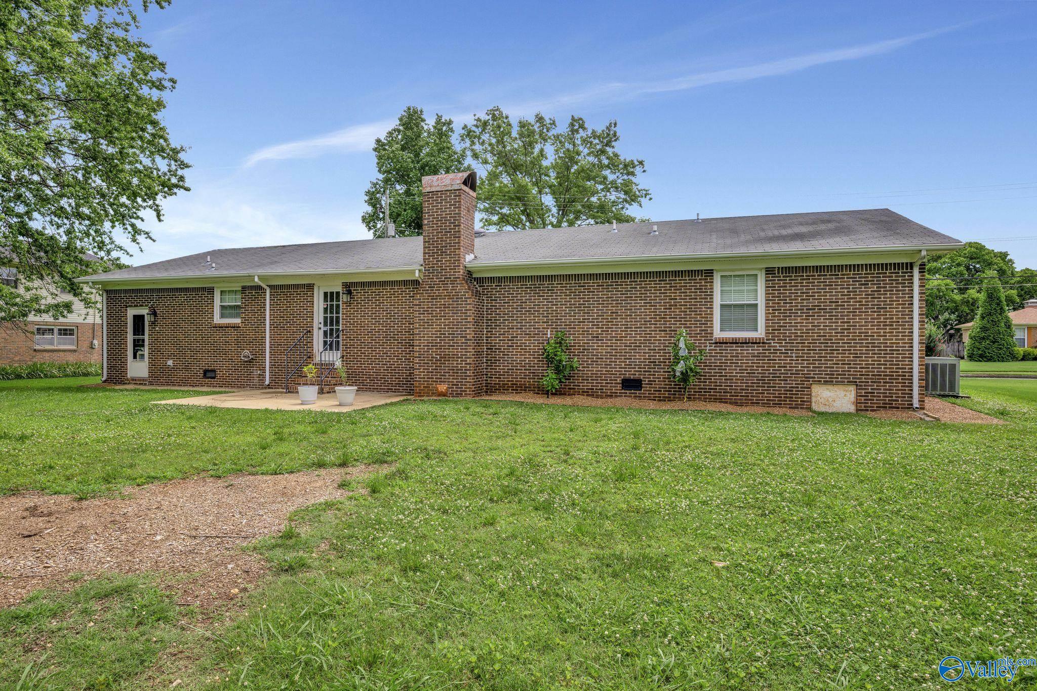 Huntsville, Alabama 35803, United States, 3 Bedrooms Bedrooms, ,2 BathroomsBathrooms,Residential,Active,158271