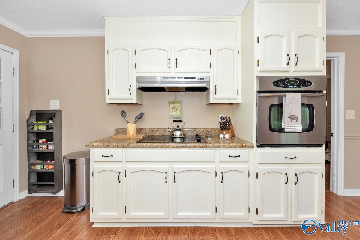 Huntsville, Alabama 35803, United States, 3 Bedrooms Bedrooms, ,2 BathroomsBathrooms,Residential,Active,158271