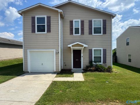 Homes For Sale - 204 Dormont Drive<br/> Huntsville, AL 35810
