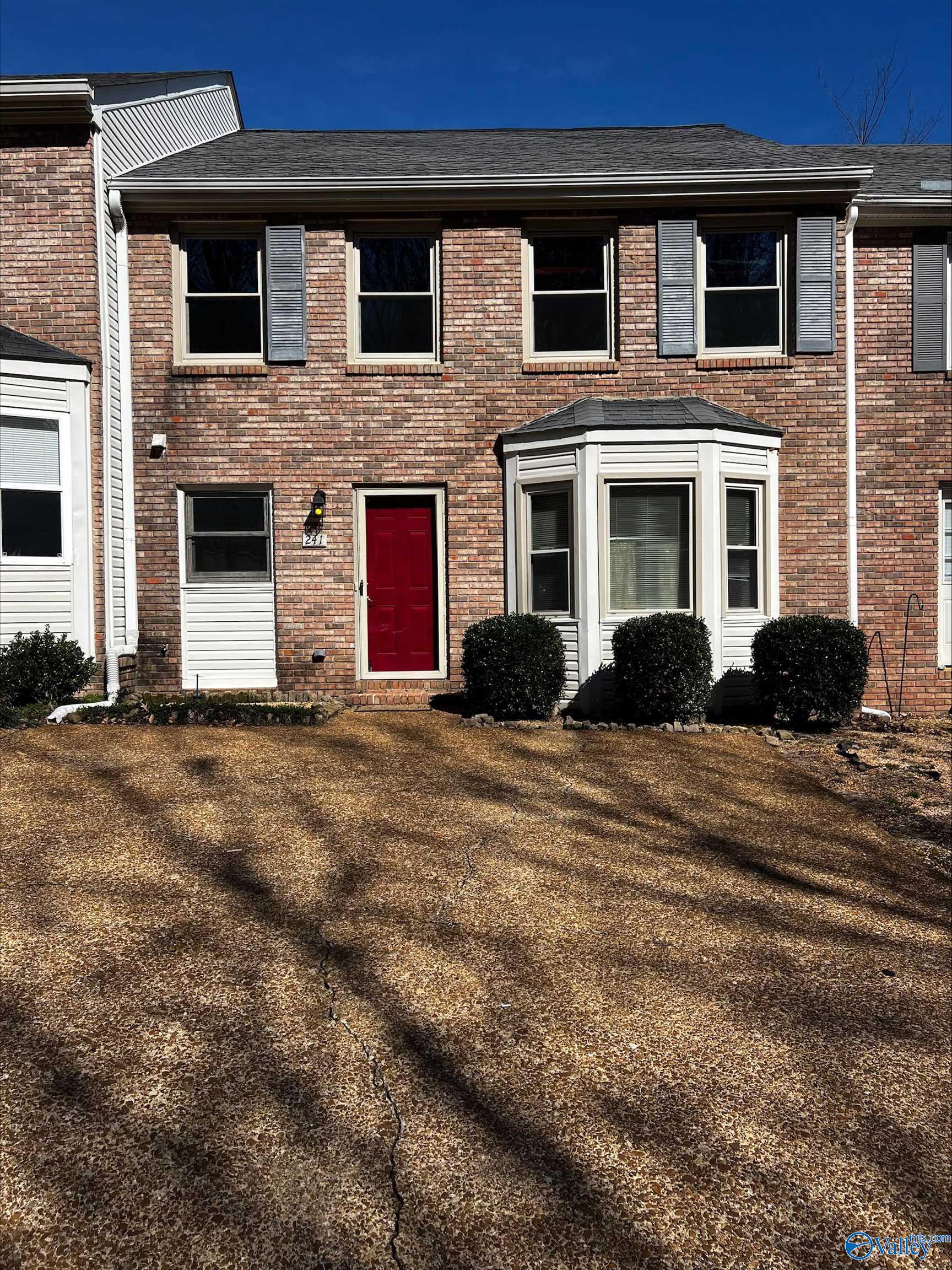 241 Woodcastle Drive, Florence, Alabama image 1
