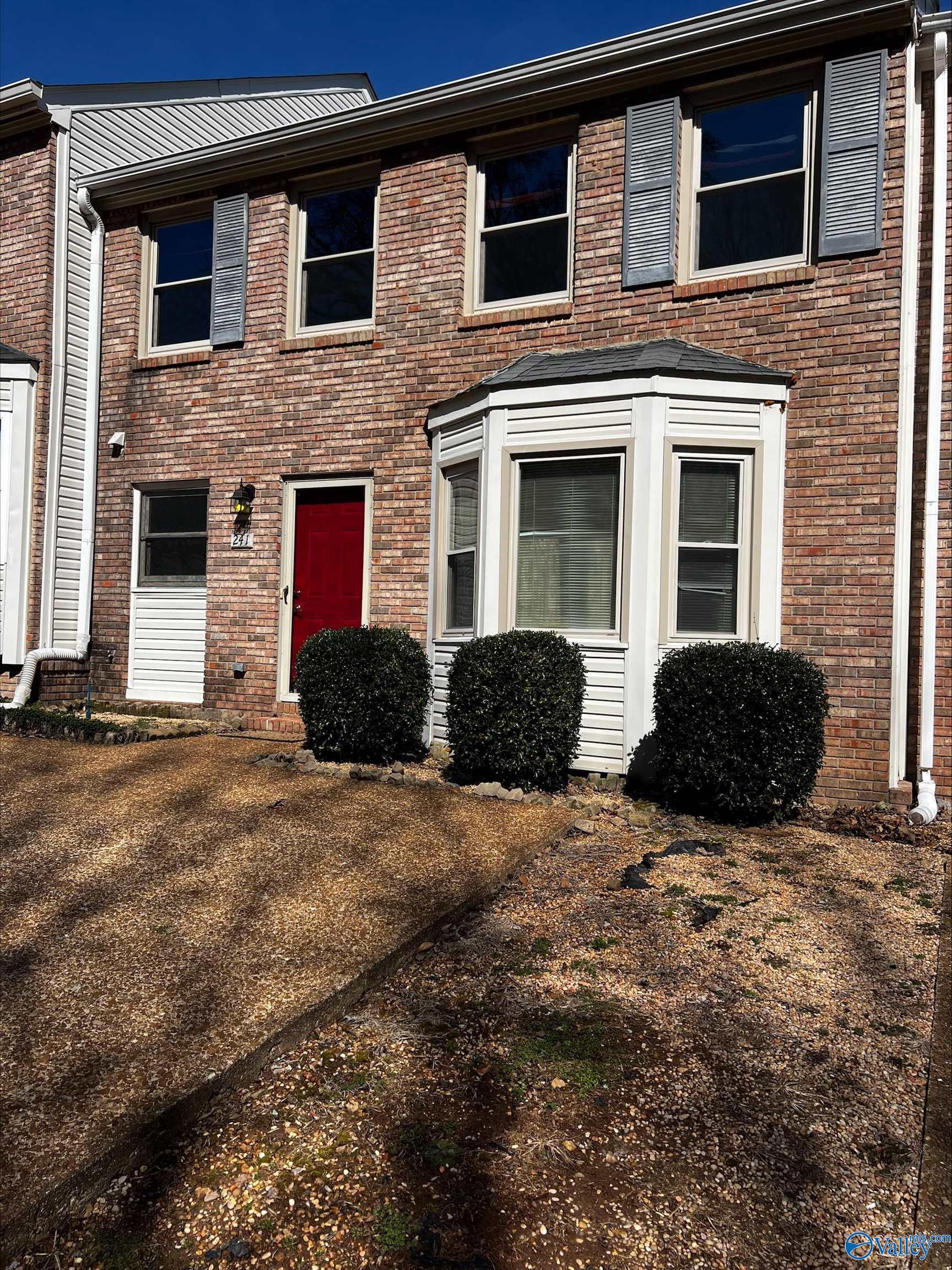 241 Woodcastle Drive, Florence, Alabama image 3