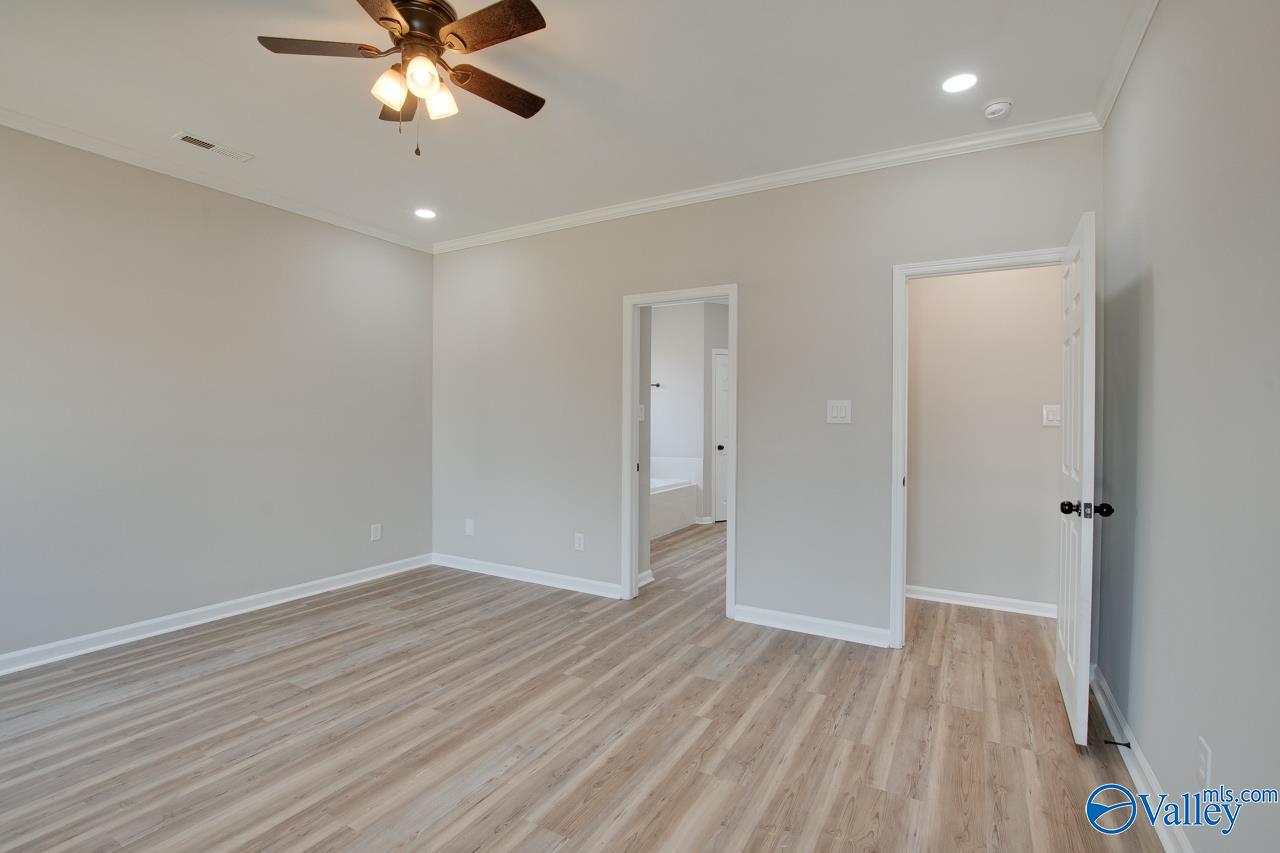 1139 London Place, Decatur, Alabama image 16