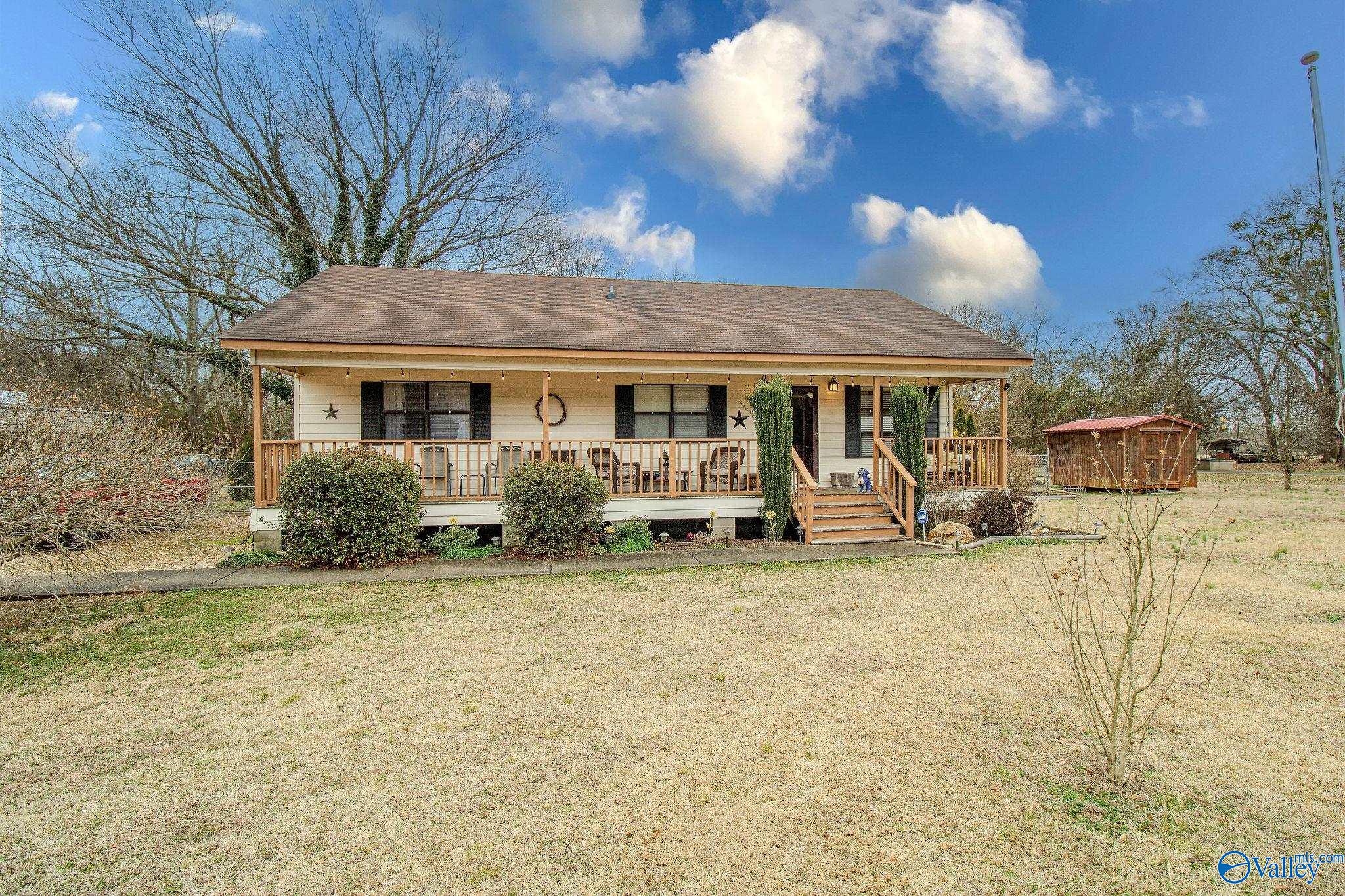 10504 Choccolocco Road, Anniston, Alabama image 1