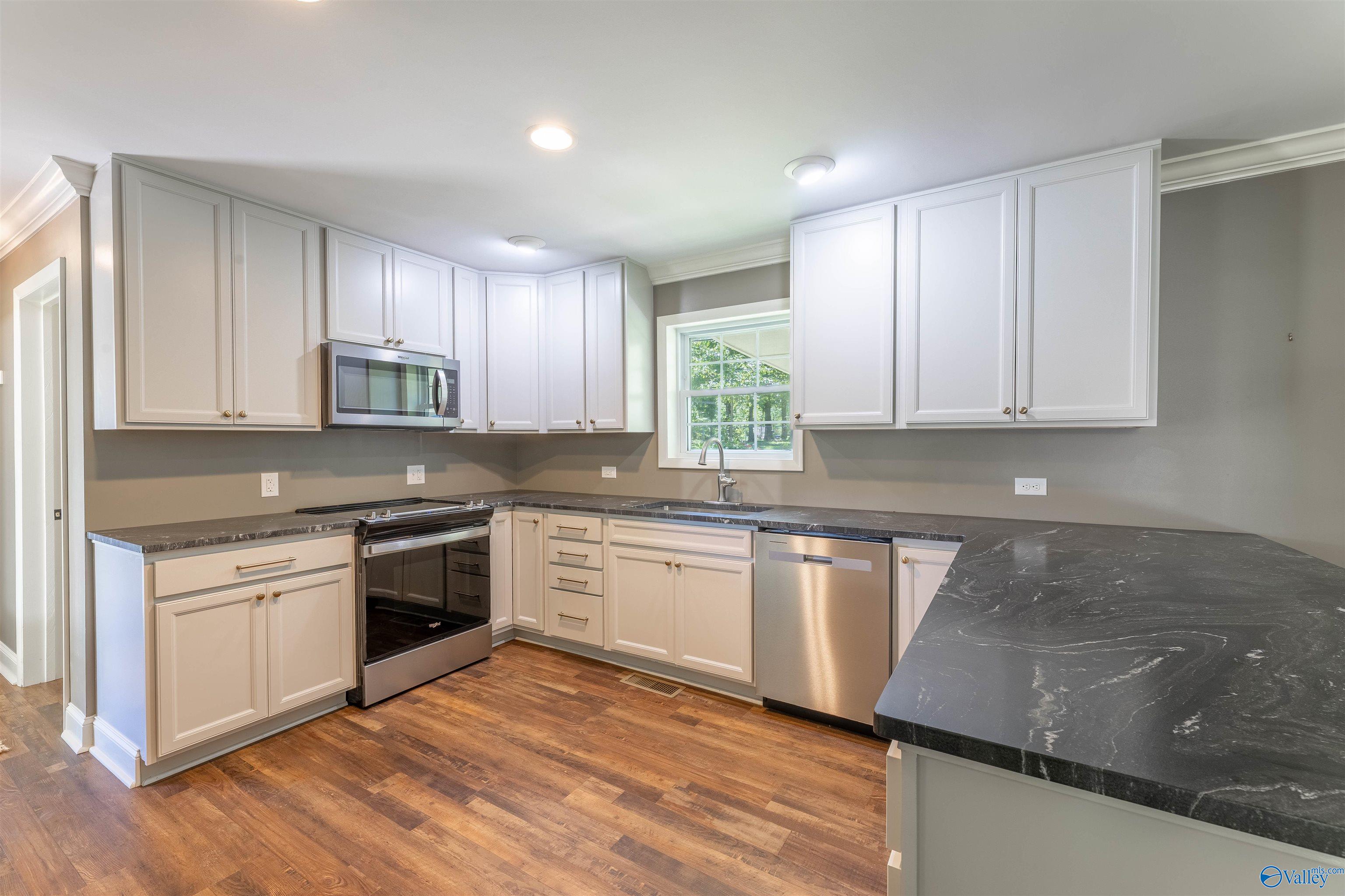 22 Shady Lane, Albertville, Alabama image 10