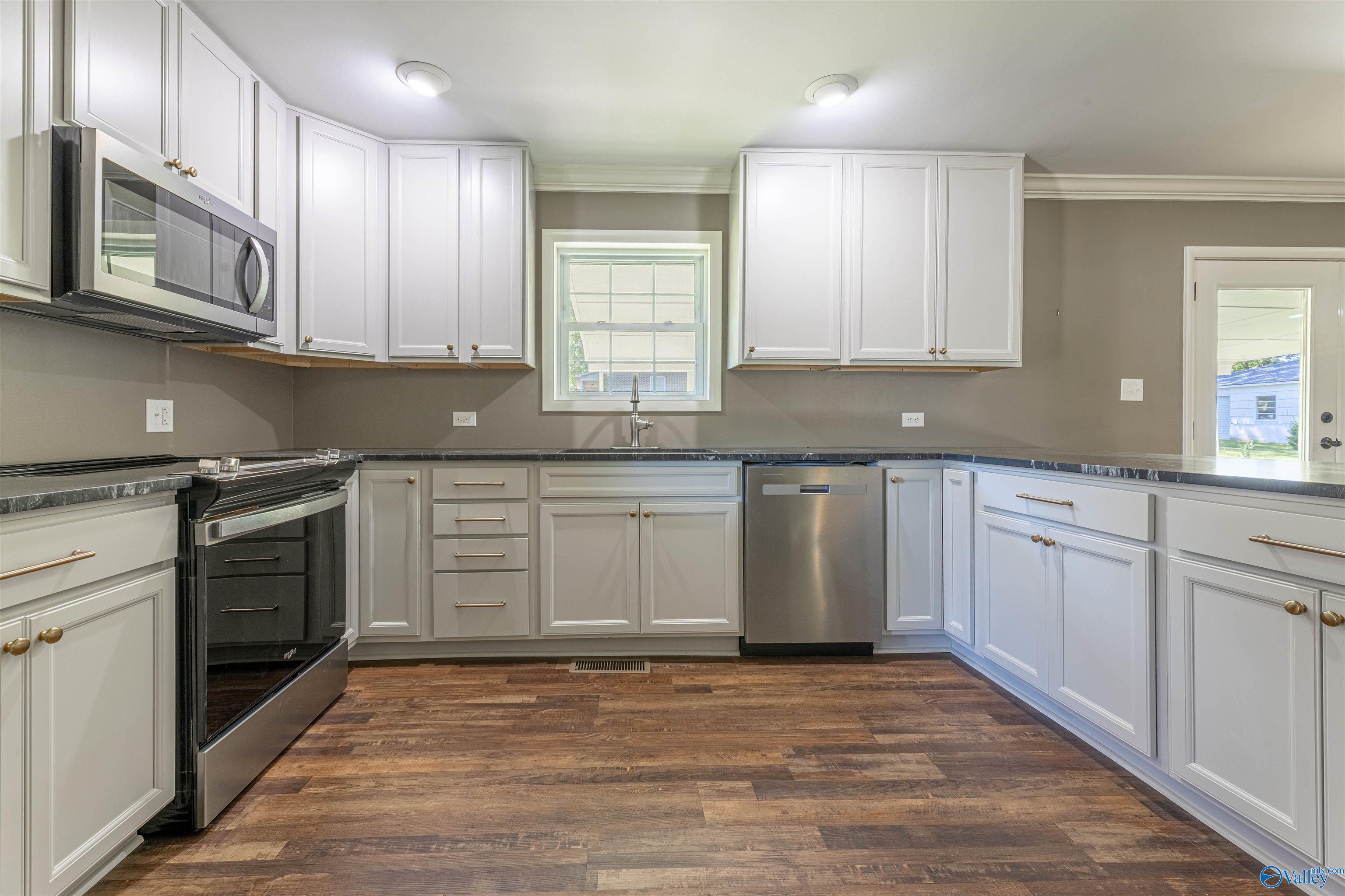 22 Shady Lane, Albertville, Alabama image 11