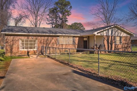 Photo of 1002 Rose Road, Albertville, AL 35951 (MLS # 21912636)
