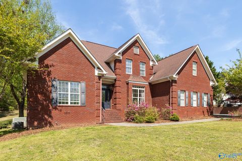 85 Given Cove Laceys Spring AL 35745