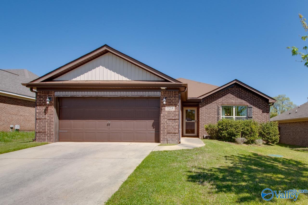 123 Vasser Farms Drive, Harvest, Alabama image 1
