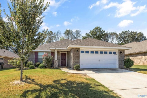 Homes For Sale - 150 Abercorn Drive<br/> Madison, AL 35756