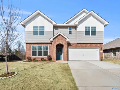 Photo of 711 Magnolia Place Lane SW, Hartselle, AL 35640 (MLS # 21909805)