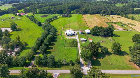 Homes For Sale - 1516 County Road 324<br/> Moulton, AL 35650