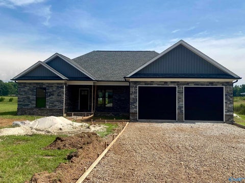 Homes For Sale - 15133 Evans Road<br/> Athens, AL 35611