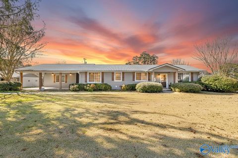 Homes For Sale - 54 County Road 813<br/> Cullman, AL 35057