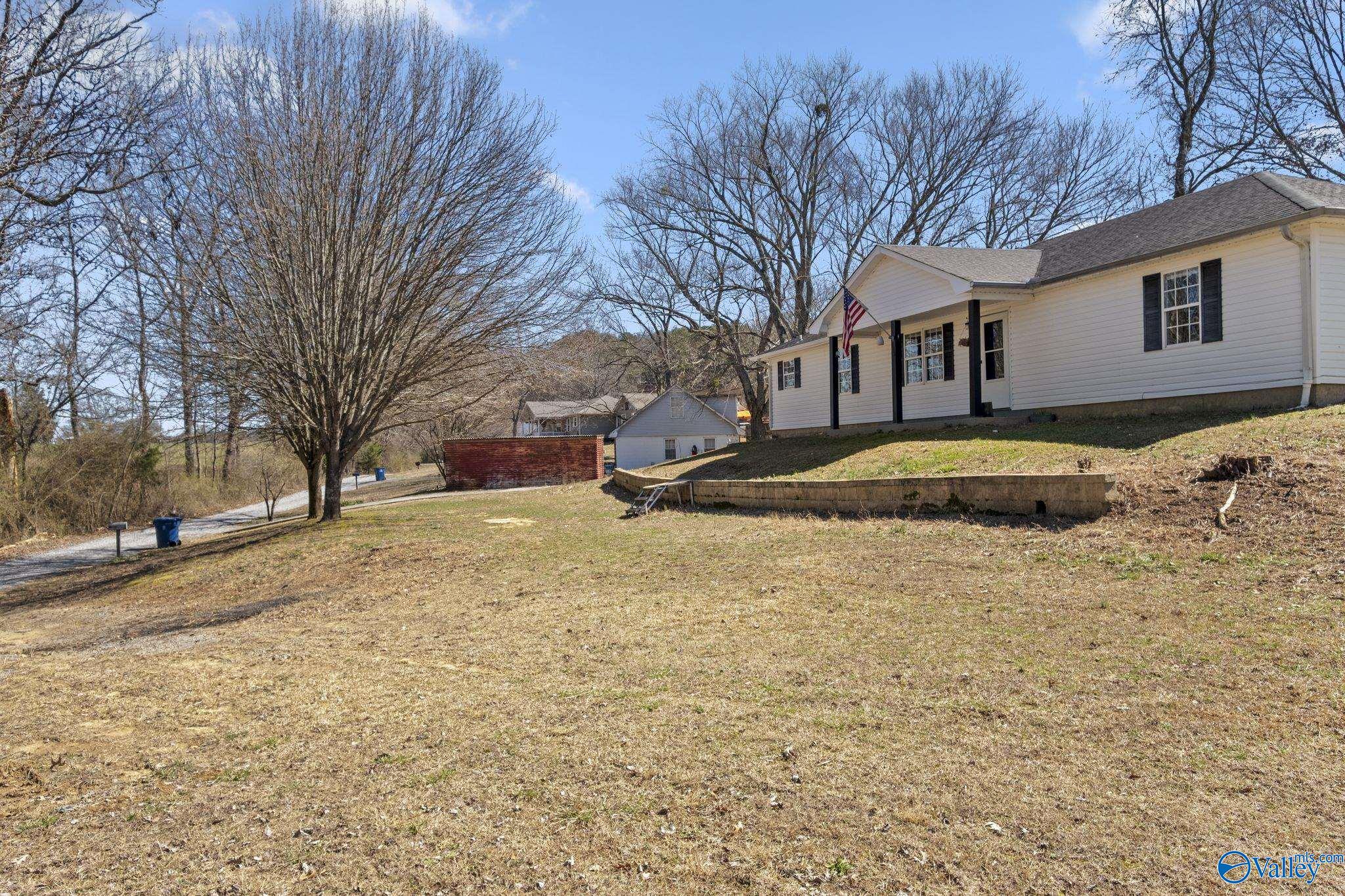 105 Nacoles Drive, Grant, Alabama image 2