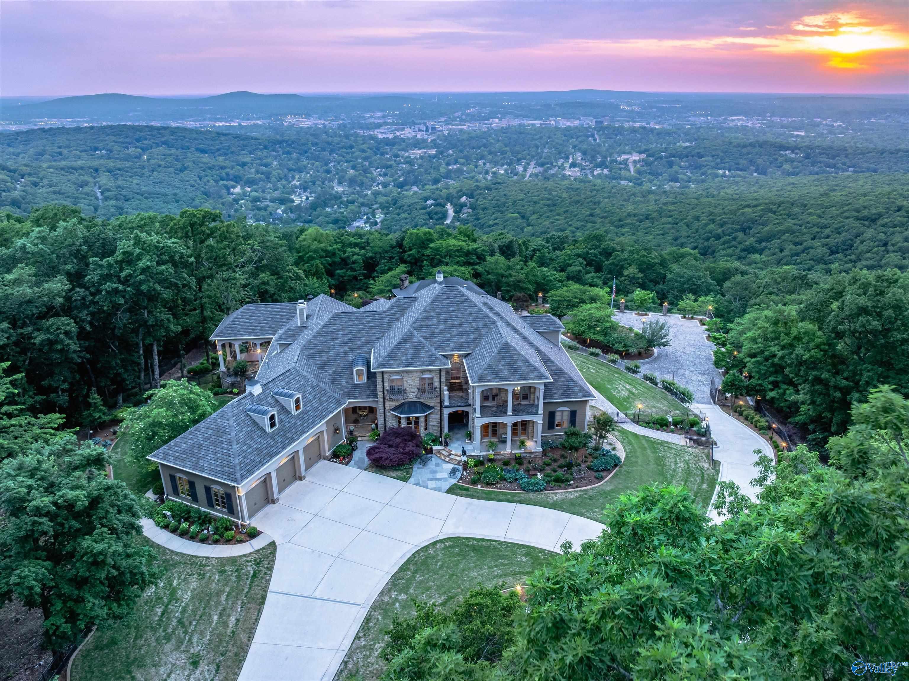 1271 Becket Drive, Huntsville, Alabama image 4