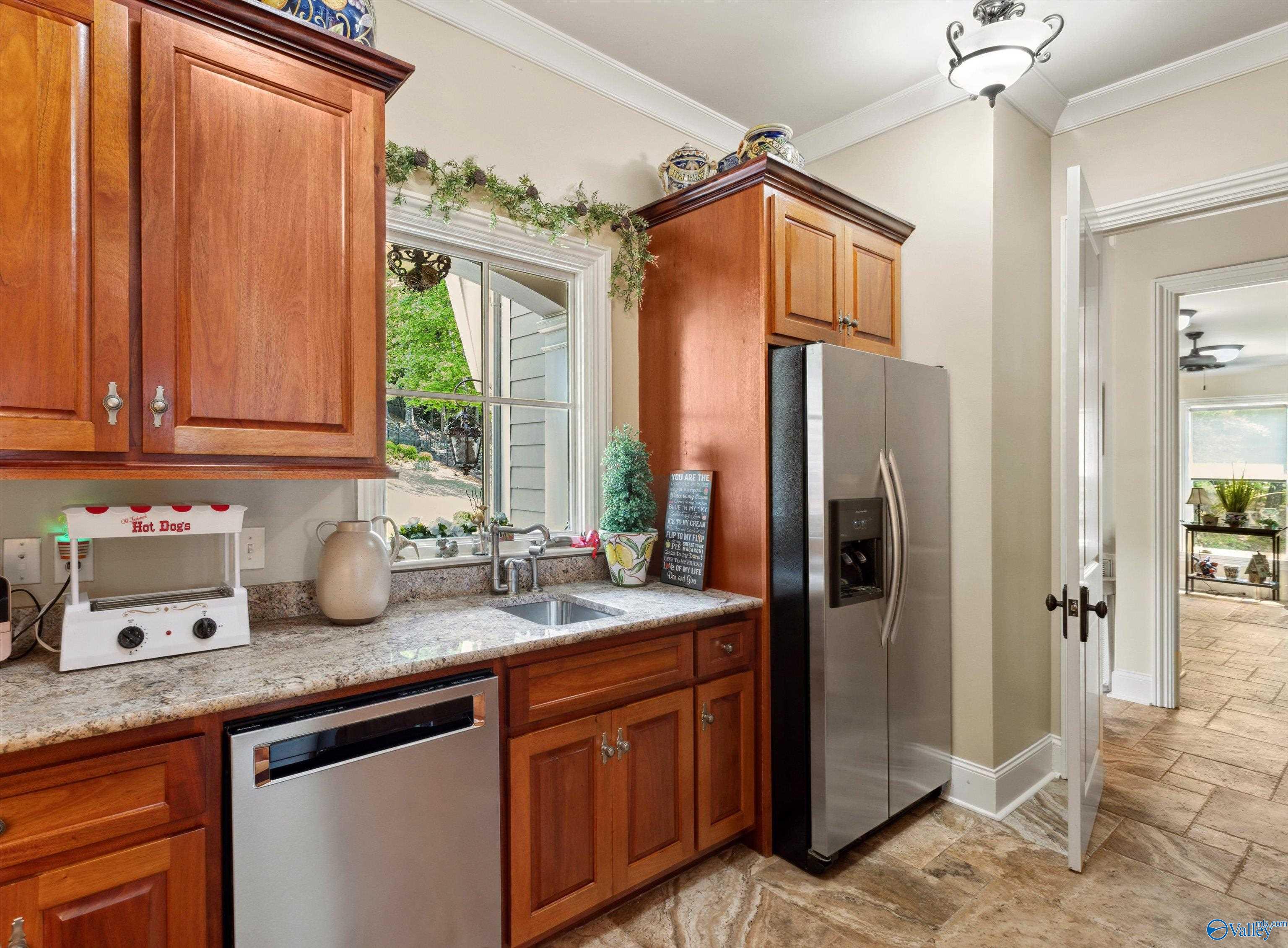 1271 Becket Drive, Huntsville, Alabama image 11