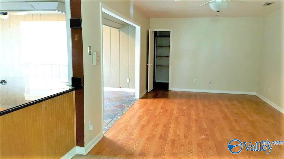 Huntsville, Alabama 35803, United States, 3 Bedrooms Bedrooms, ,2 BathroomsBathrooms,Residential,Active,183080