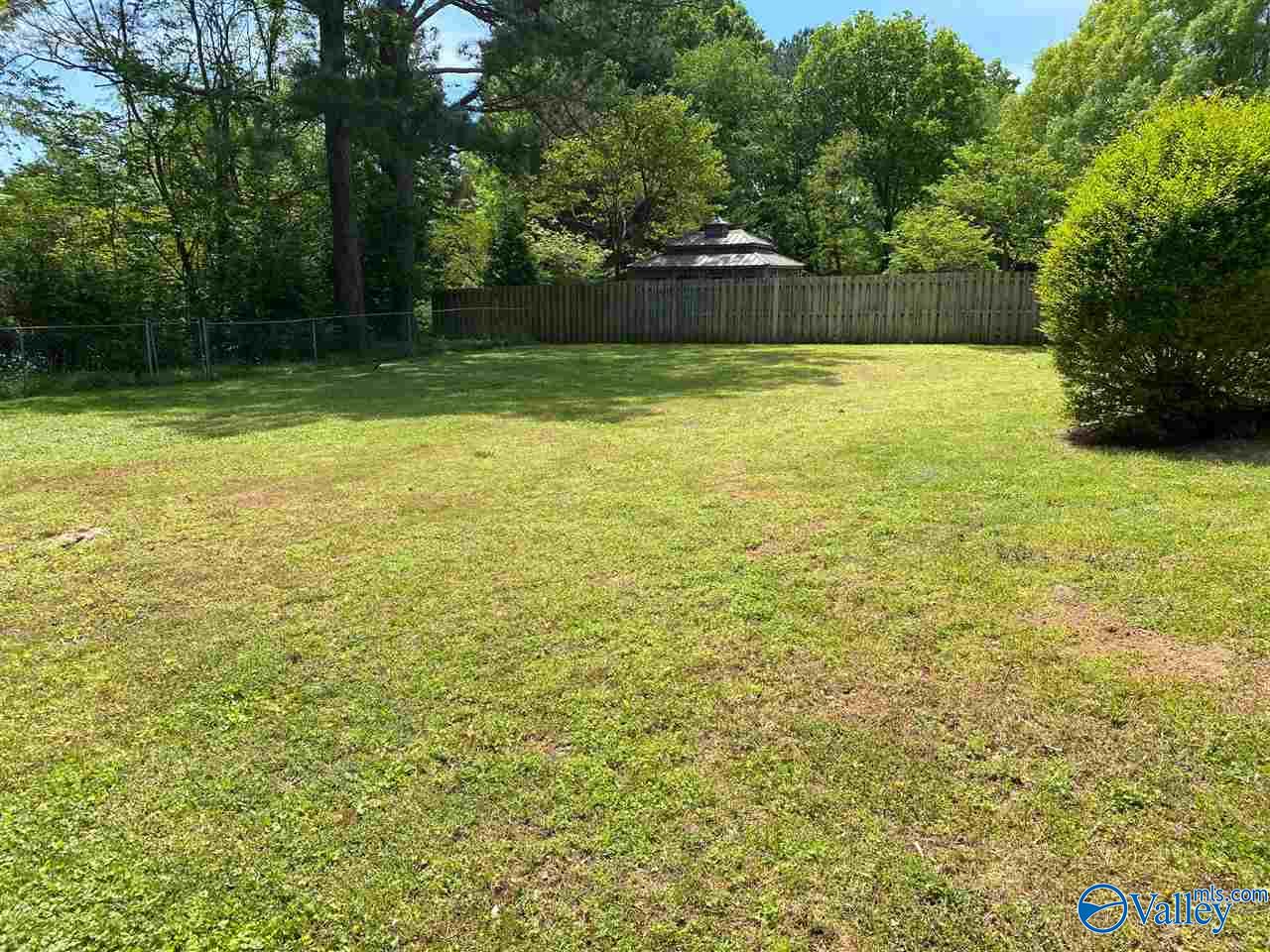 Huntsville, Alabama 35803, United States, 3 Bedrooms Bedrooms, ,2 BathroomsBathrooms,Residential,Active,183080