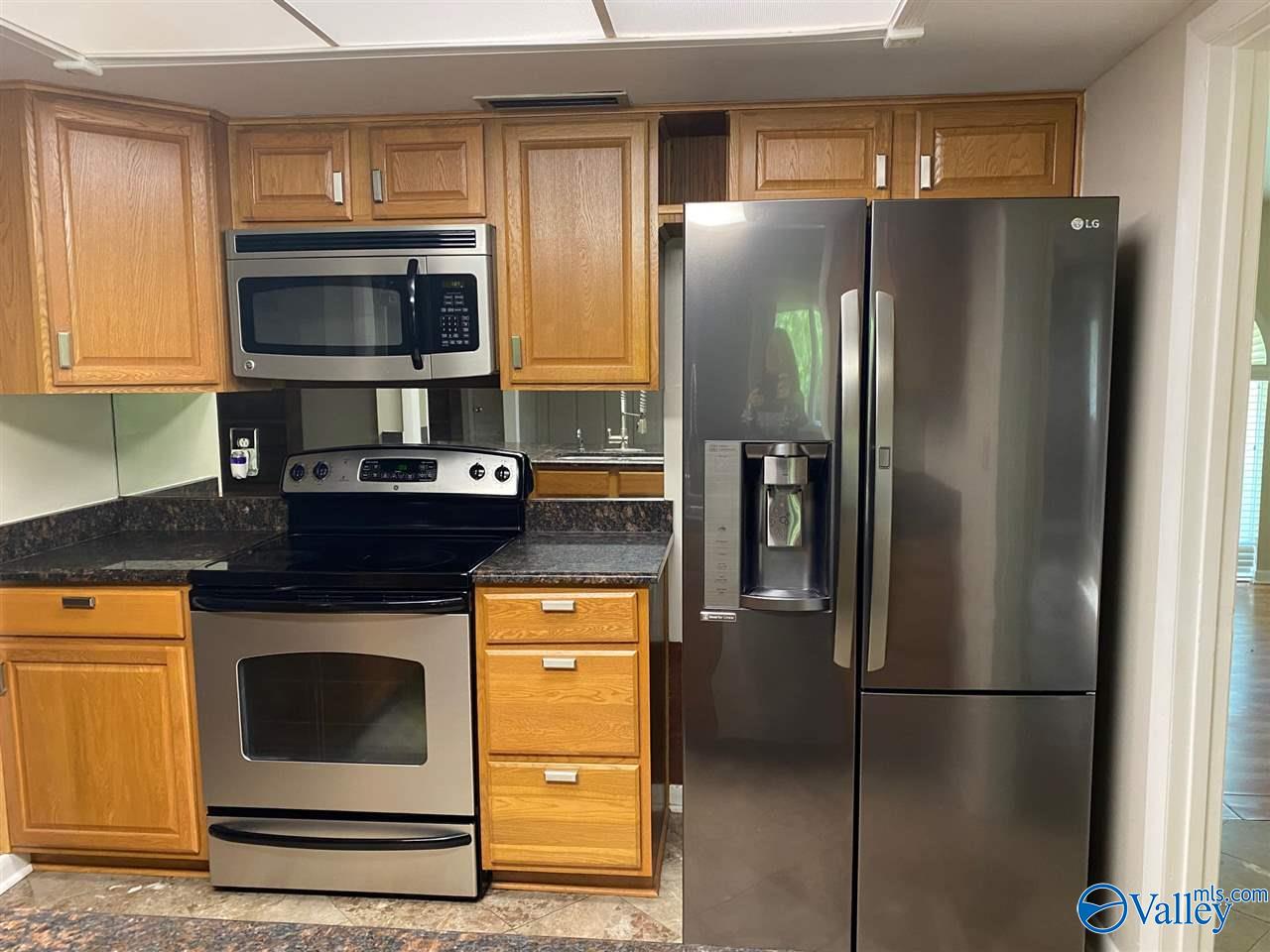 Huntsville, Alabama 35803, United States, 3 Bedrooms Bedrooms, ,2 BathroomsBathrooms,Residential,Active,183080