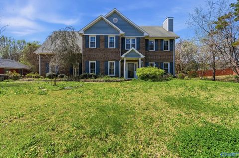 Homes For Sale - 106 Golden Oak Drive<br/> Huntsville, AL 35806