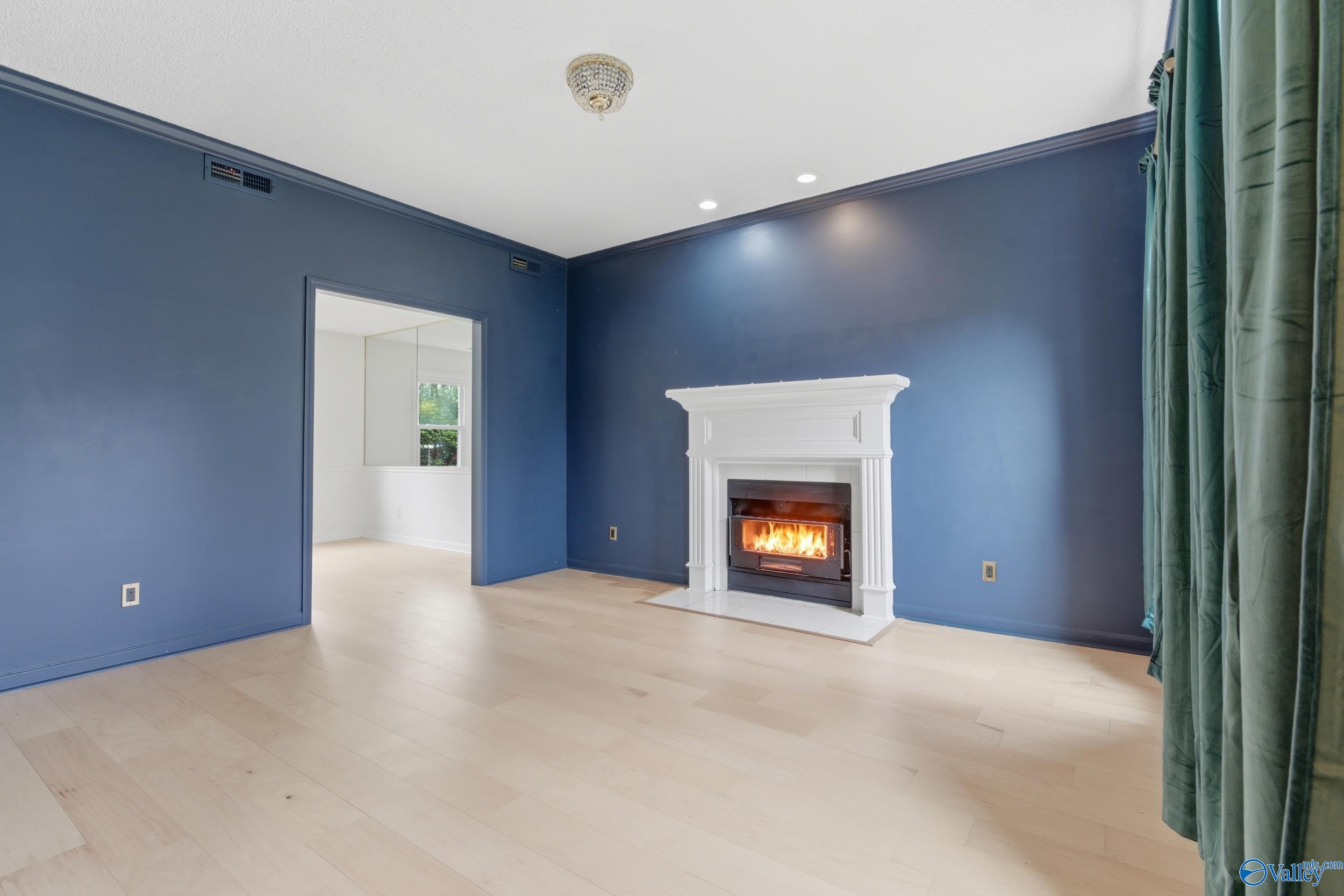 106 Golden Oak Drive NW