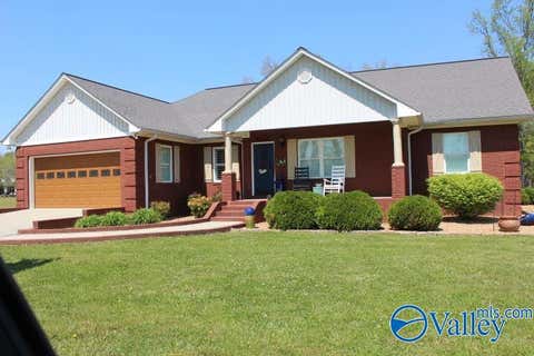 Homes For Sale - 2490 County Road 505<br/> Fort Payne, AL 35968