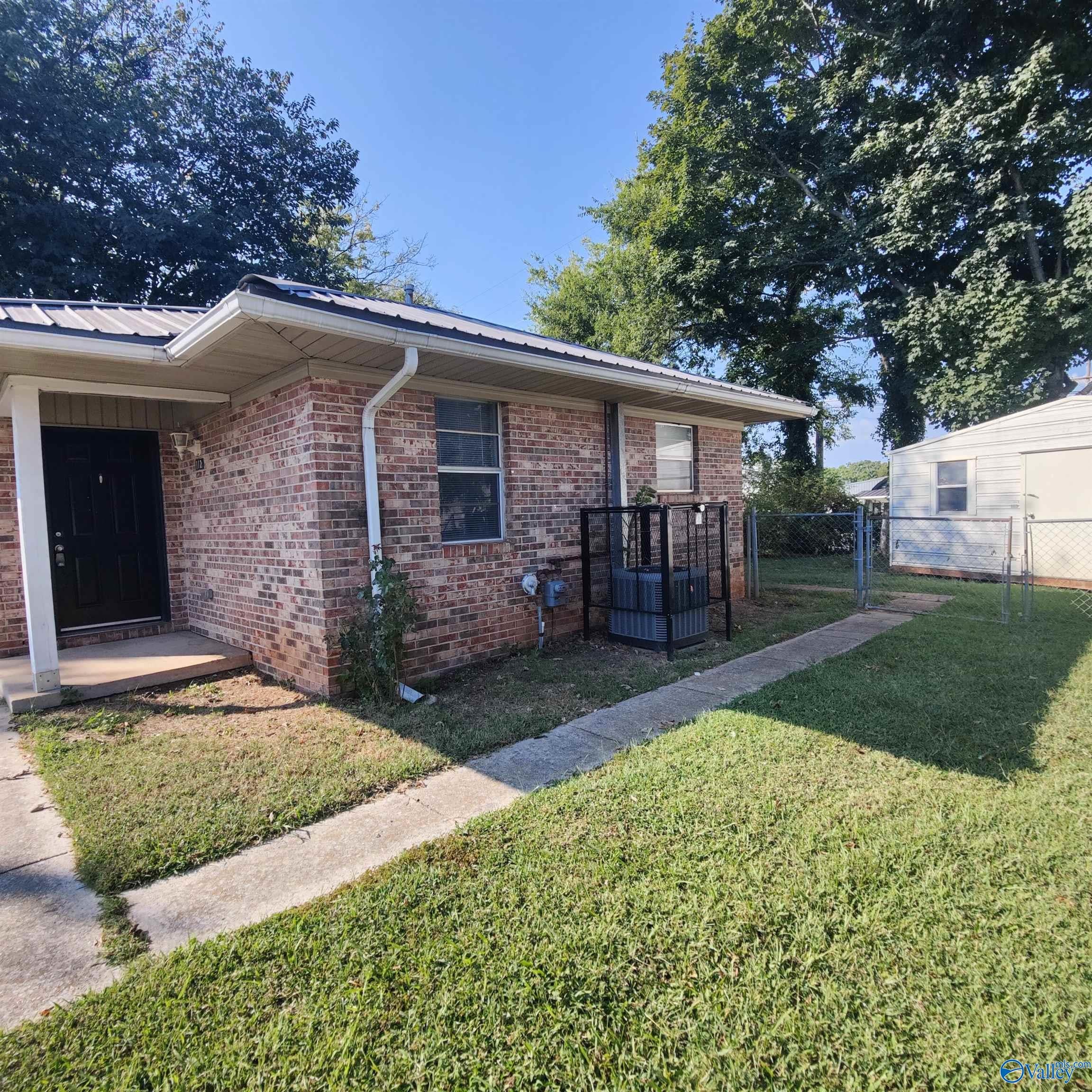 112 Ash Court NE