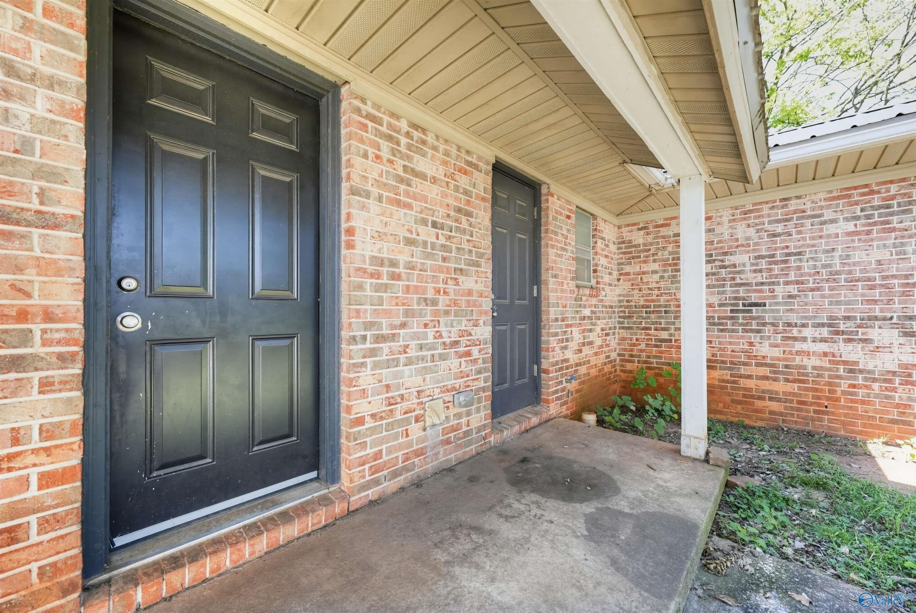 112 Ash Court NE