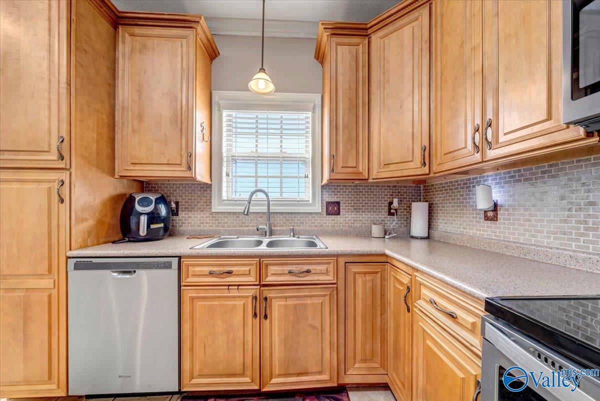 25898 Iron Gate Drive, Madison, Alabama image 14