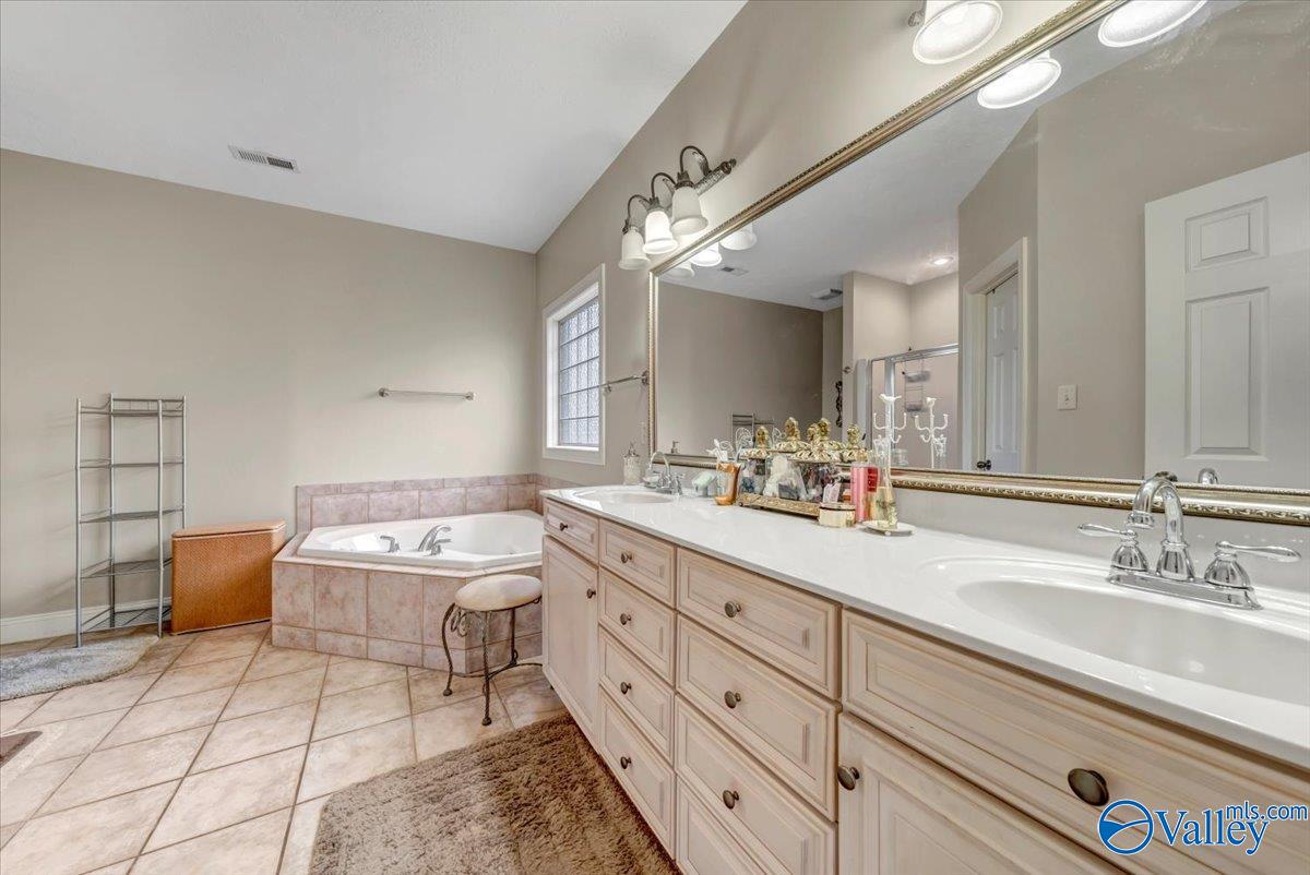 25898 Iron Gate Drive, Madison, Alabama image 21