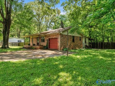 Homes For Sale - 23634 Miller Road<br/> Limestone County, Athens, AL 35613