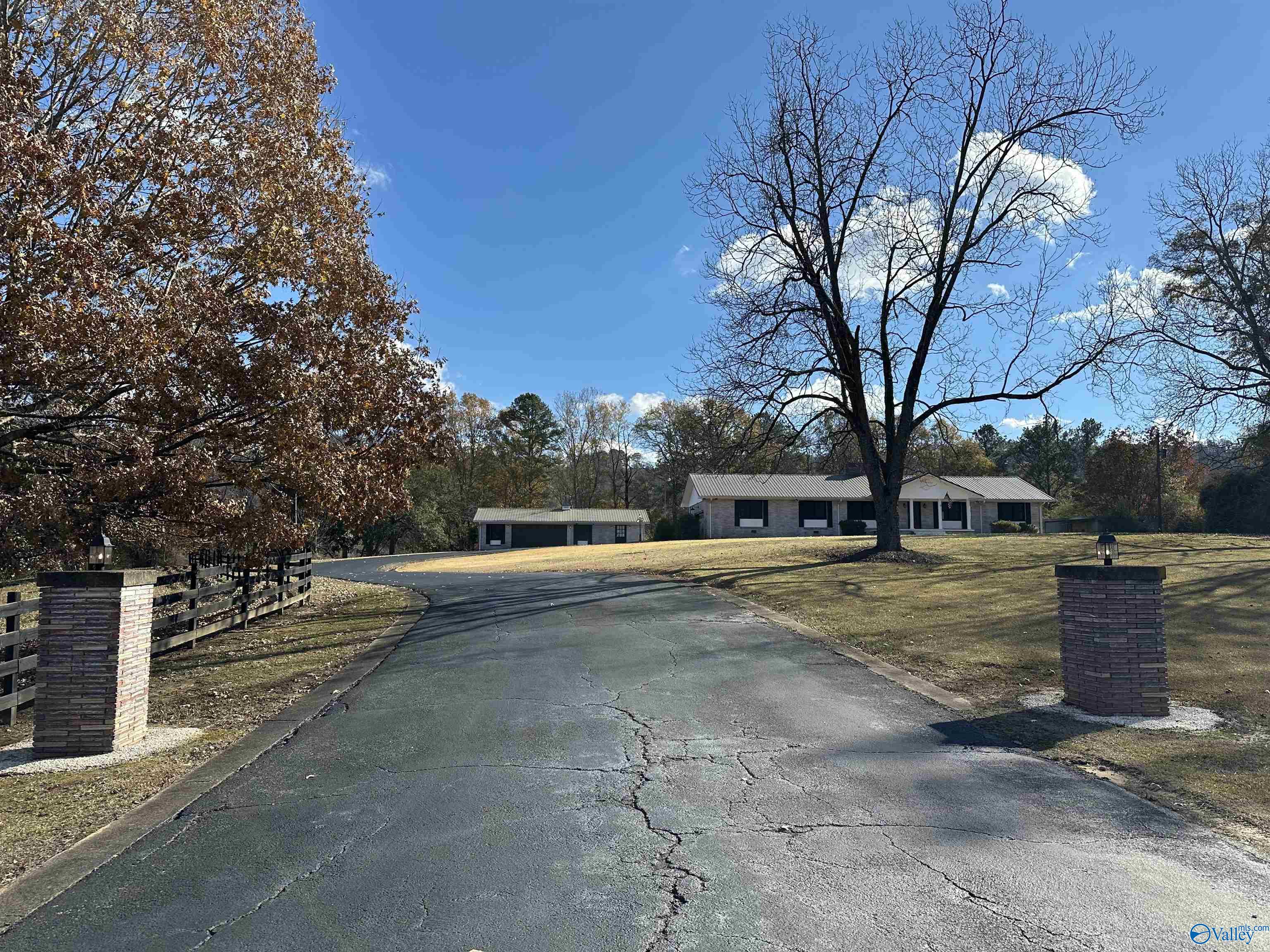 801 Valley Drive, Attalla, Alabama image 6