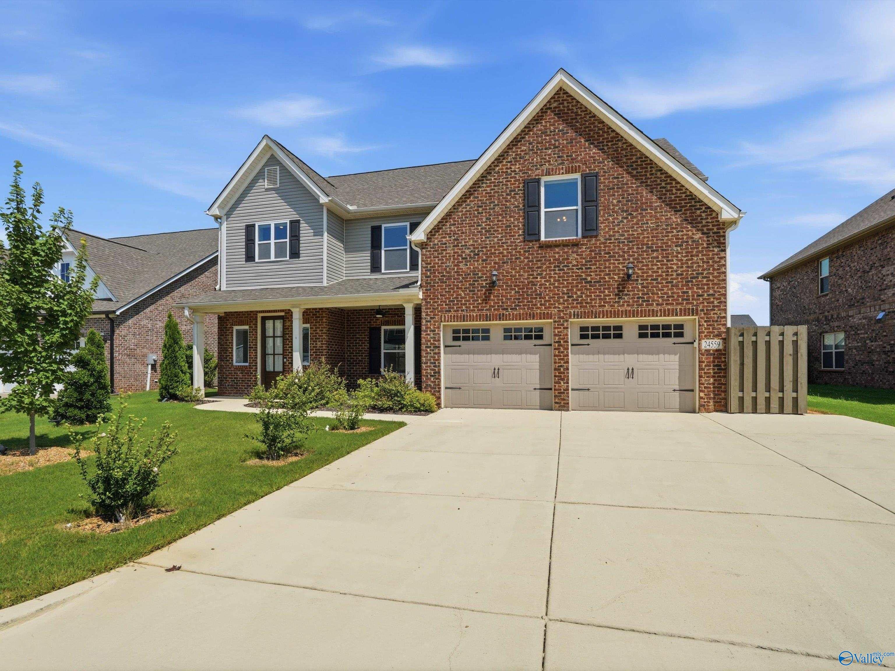 24559 Beacon Circle