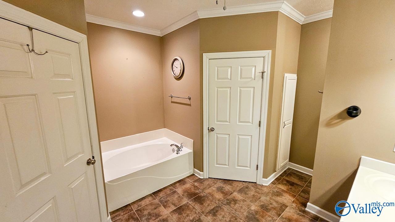 802 Bellemeade Street, Hartselle, Alabama image 11