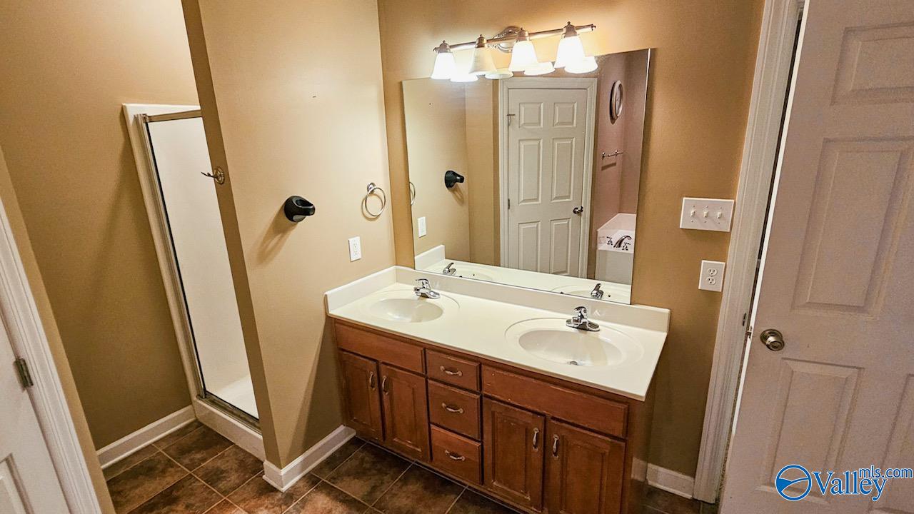 802 Bellemeade Street, Hartselle, Alabama image 10