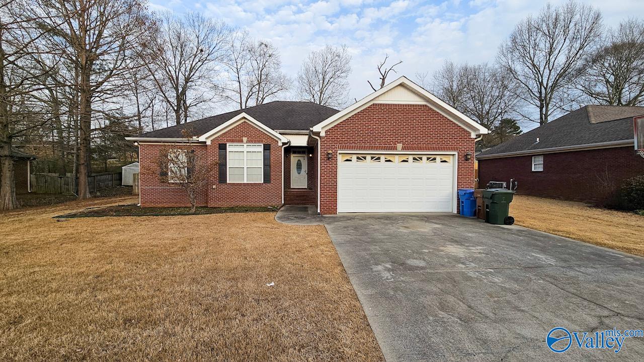 802 Bellemeade Street, Hartselle, Alabama image 1