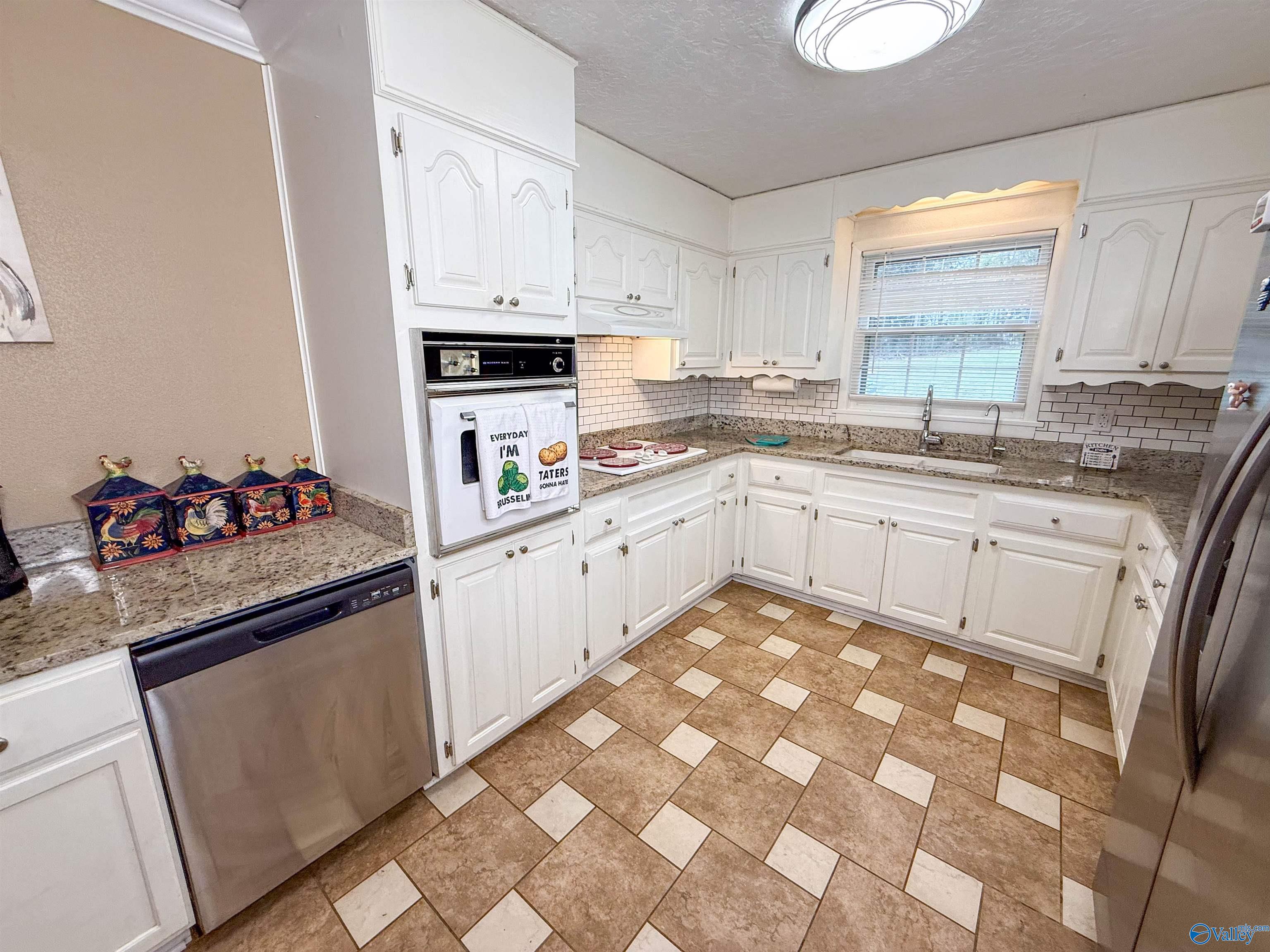 1276 S Lakemont Drive, Southside, Alabama image 14
