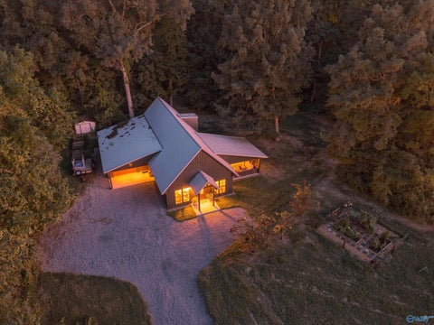 Homes For Sale - 1166 Thompson Falls Road<br/> Guntersville, AL 35976