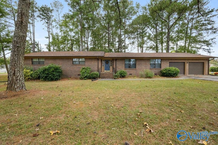 Photo 1 of 17 — 407 Case Avenue, Attalla, AL 35954