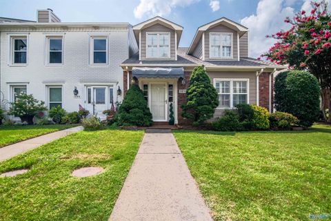 Photo of 1610 Riverbend Place, Decatur, AL 35601 (MLS # 21917392)