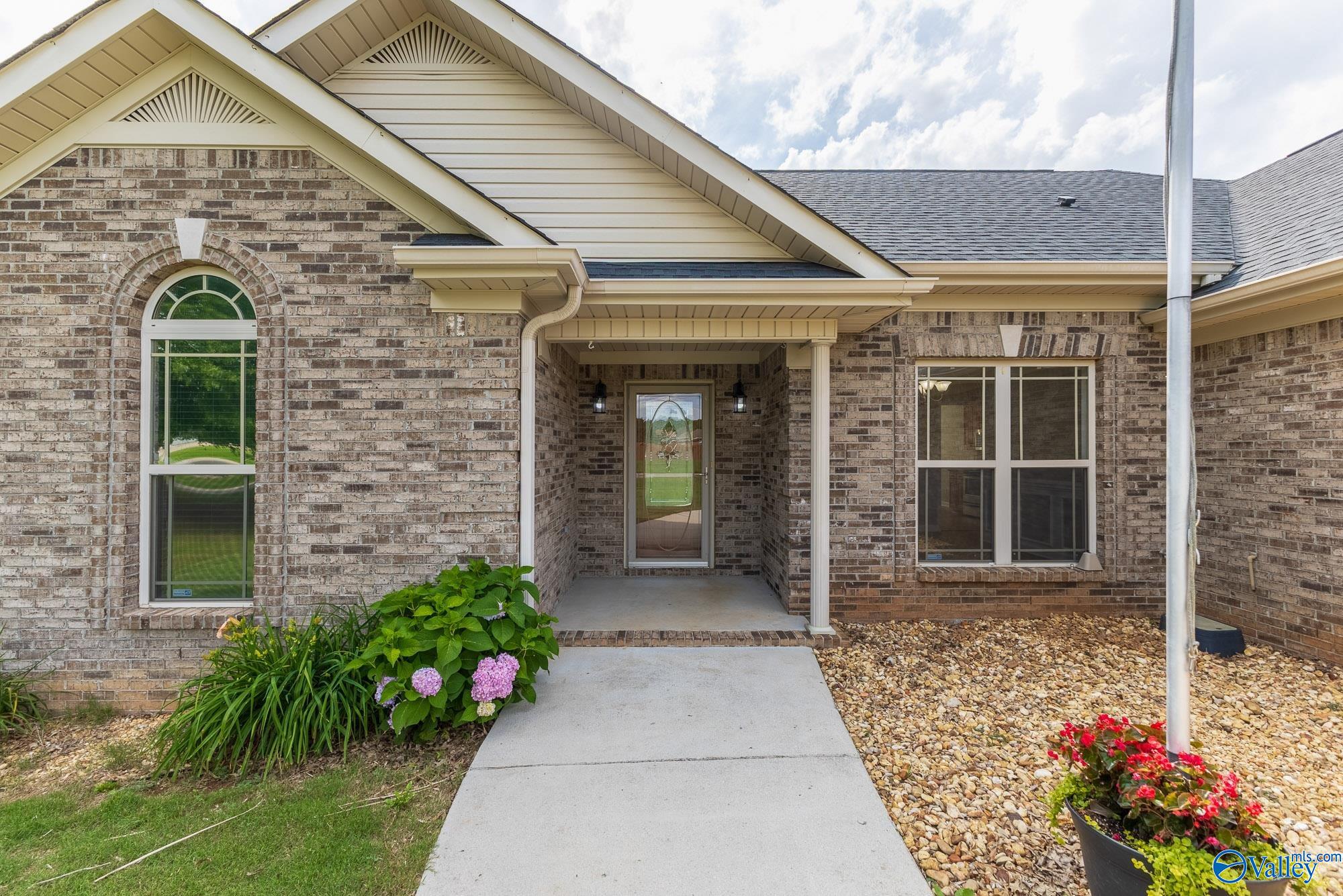 106 Haley Morgan Drive, Huntsville, Alabama image 2