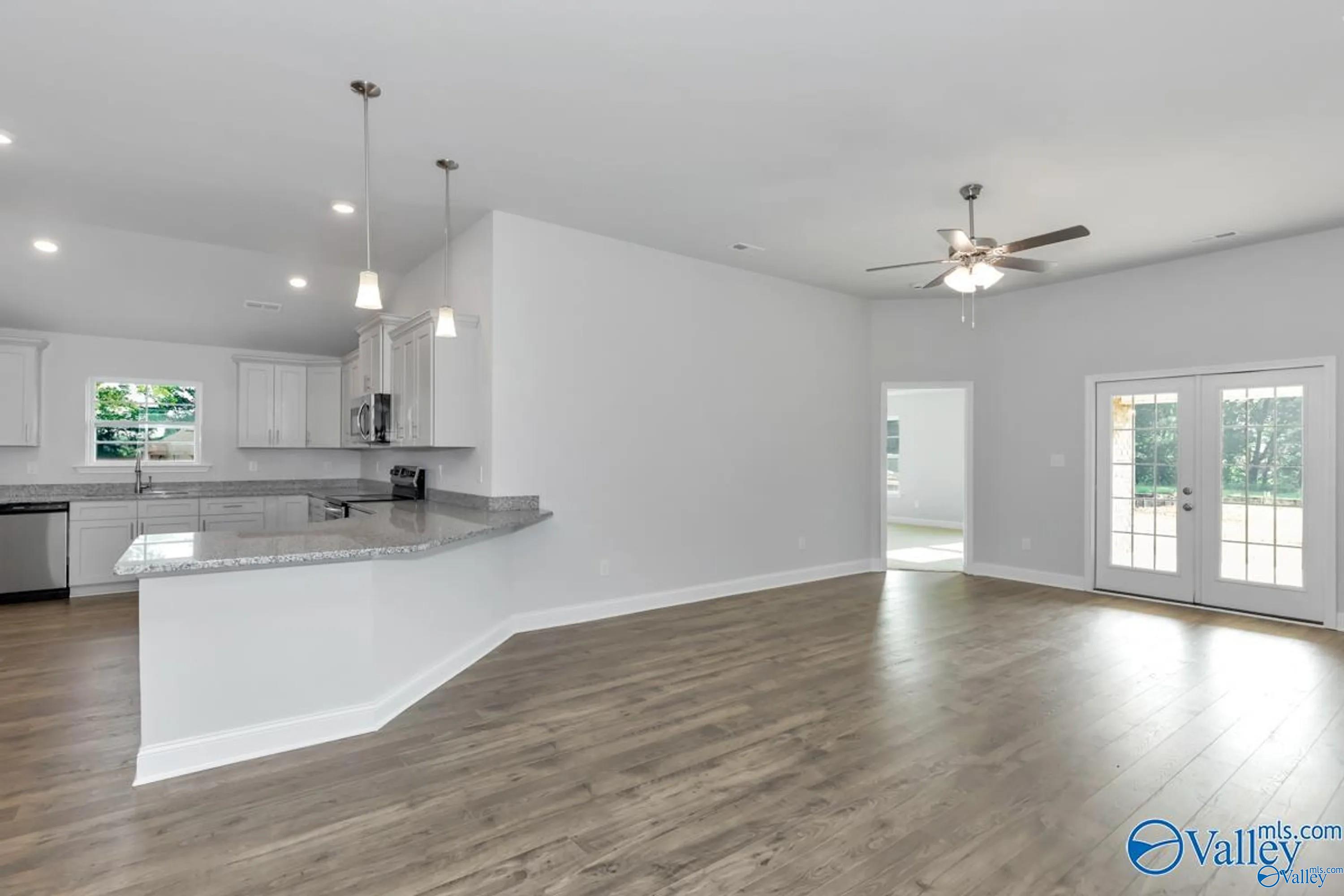 15351 Dogleaf Hollow, Athens, Alabama image 7