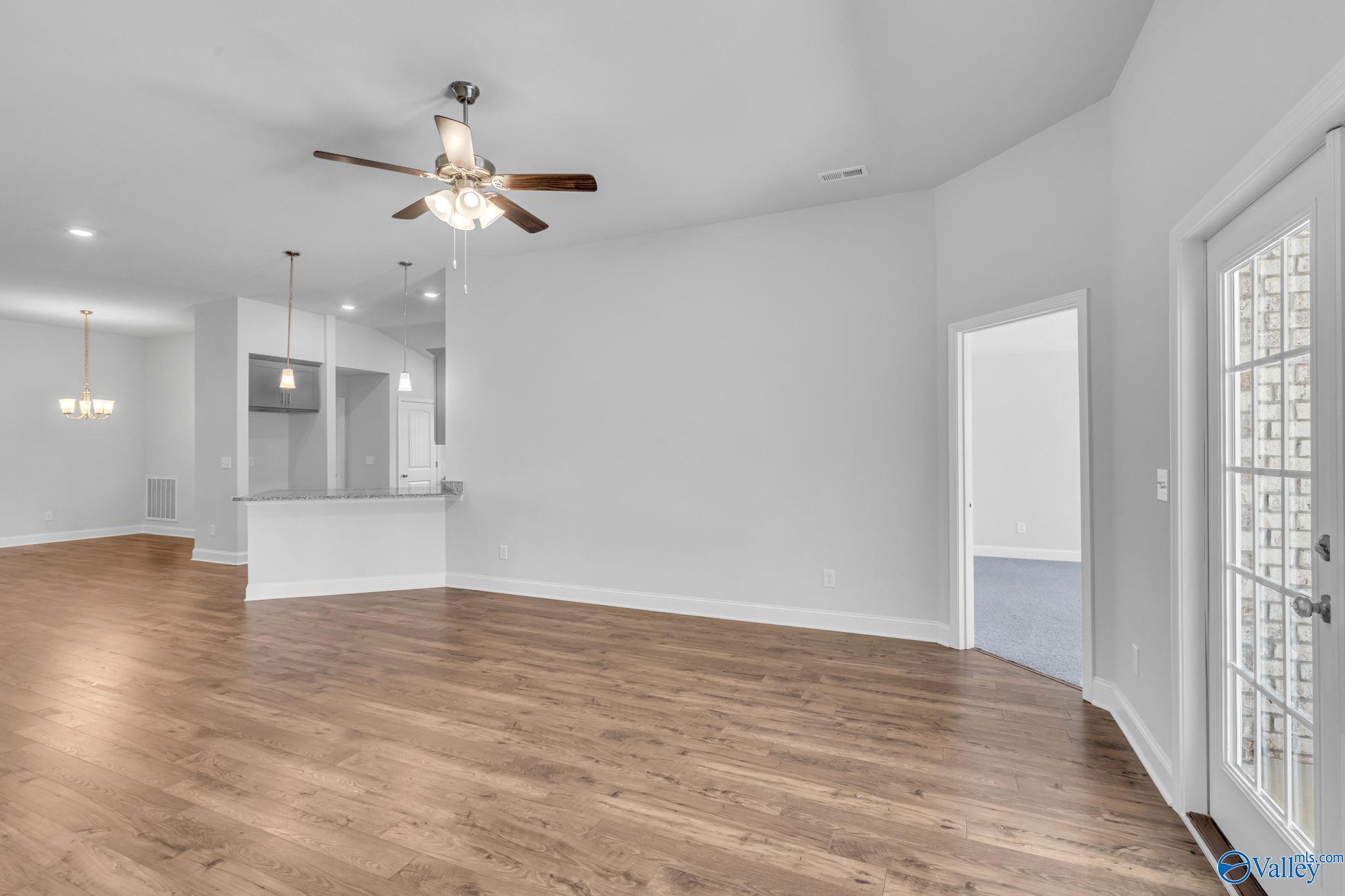 15351 Dogleaf Hollow, Athens, Alabama image 33