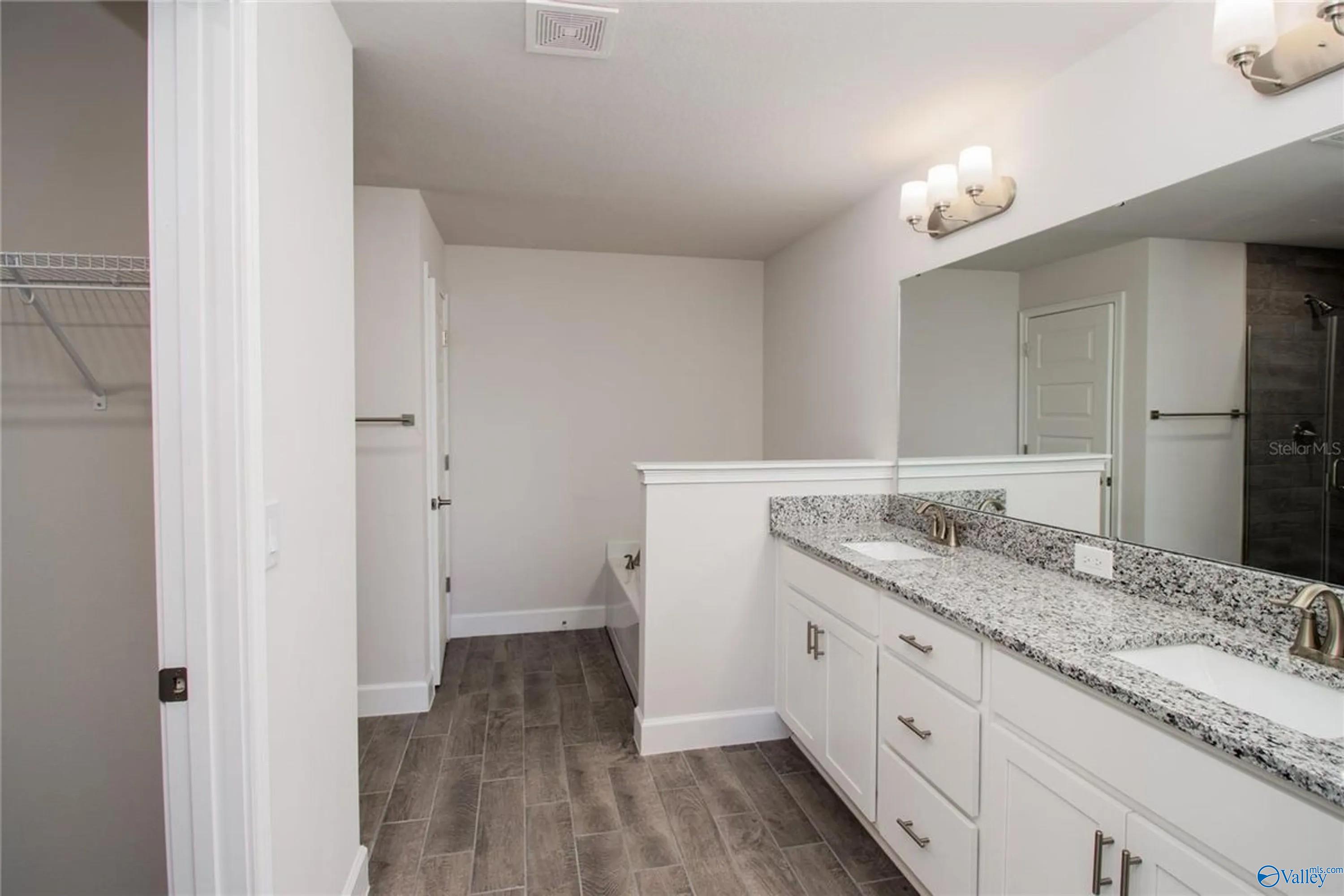 15351 Dogleaf Hollow, Athens, Alabama image 11