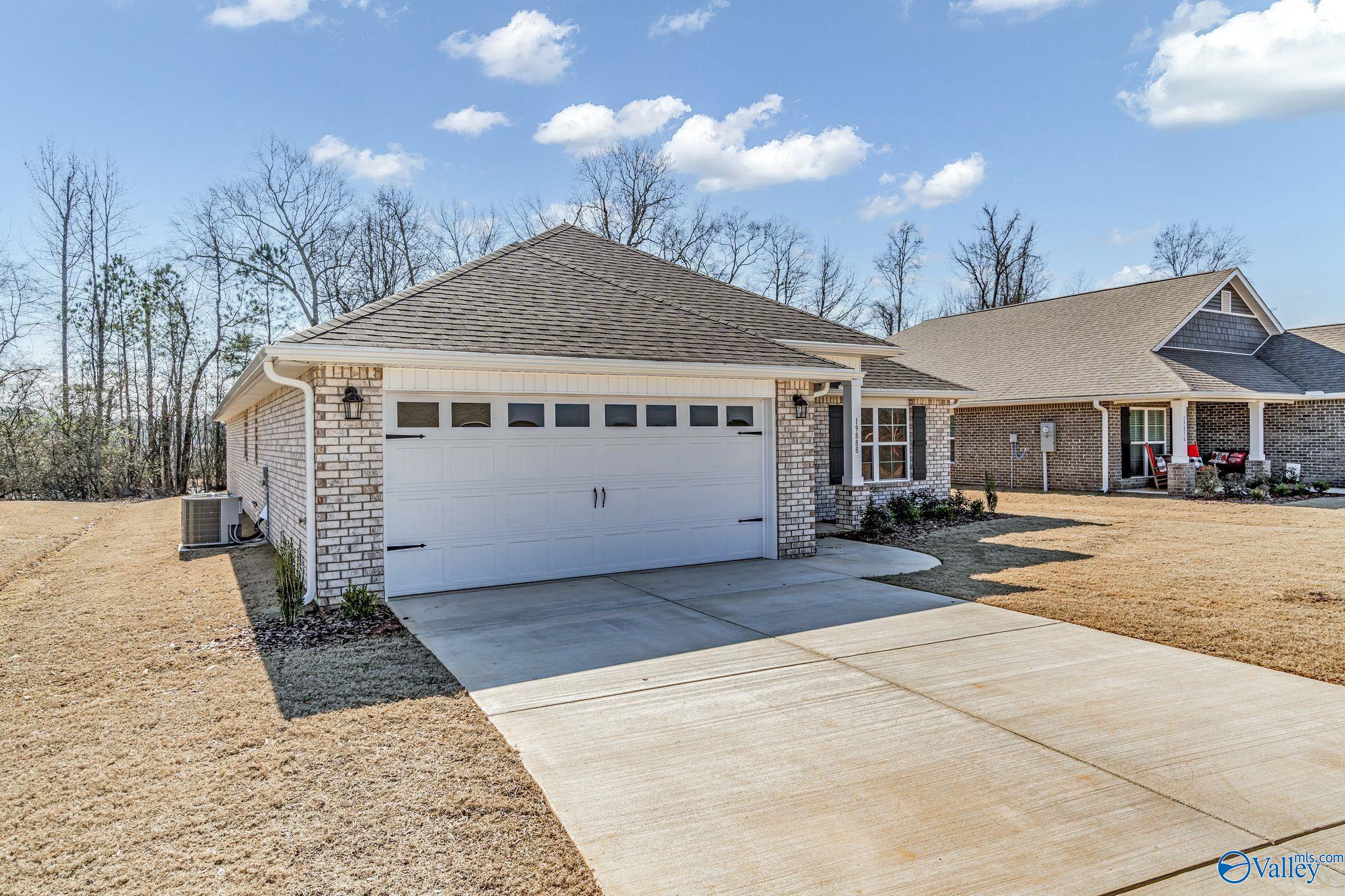 15351 Dogleaf Hollow, Athens, Alabama image 4
