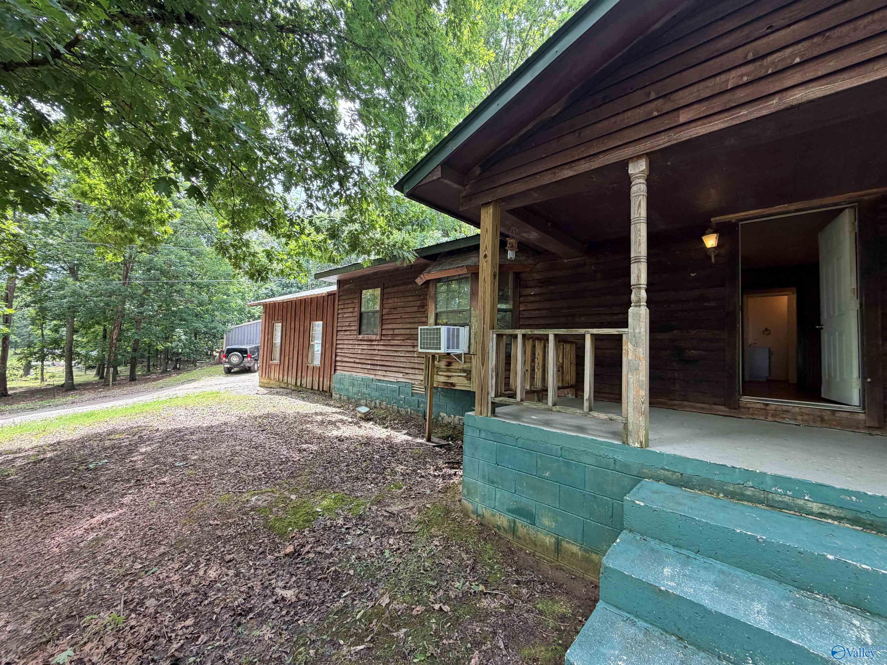 760 West Lacon Road