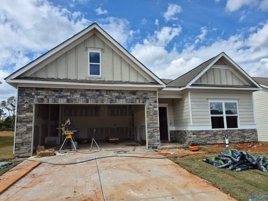 308 W VALLEY WAY NE, HUNTSVILLE, AL 35811 - Image 07143e70417ccb3cbe05f9fc7df0763b/3290036396